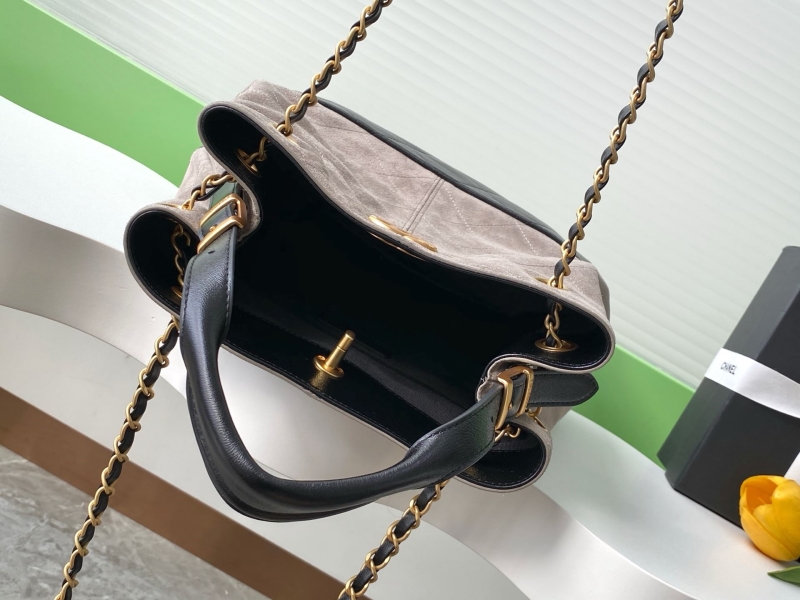 Ch**el shopping bags